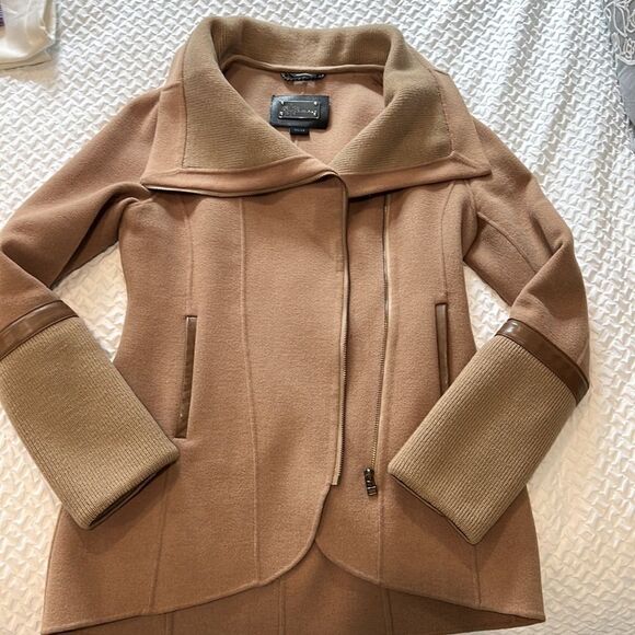 Mackage Coat. Wool 100%. With leather trims. - Picture 1 of 8